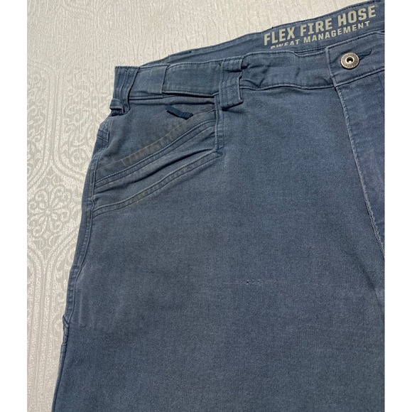 Duluth Trading Co Flex Fire Hose Relaxed Fit Blue Cargo Work Shorts Mens 40 - Picture 3 of 14